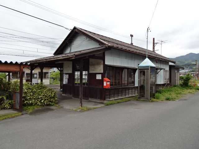 駅舎 (下りホーム)