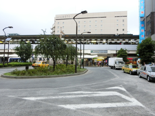 駅舎 (南口)