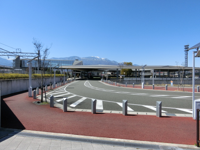 駅舎 (北口)