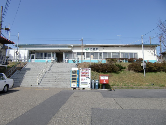 駅舎 (南口)