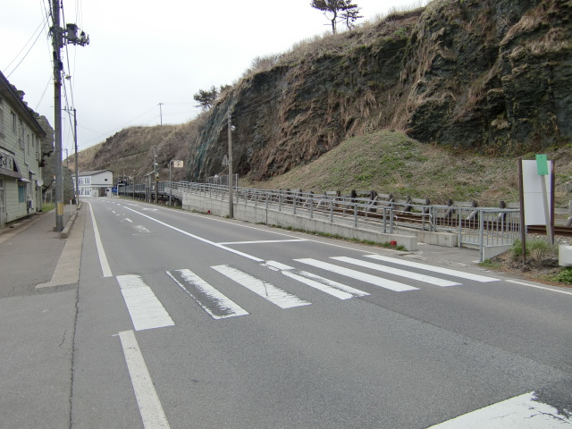 駅出入口
