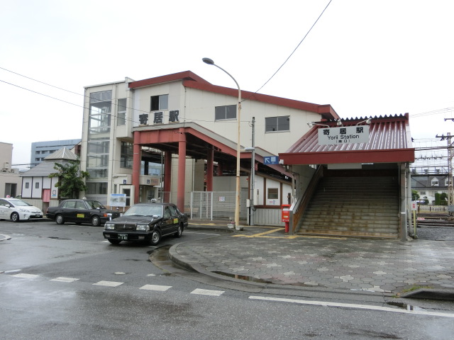 駅舎 (南口)