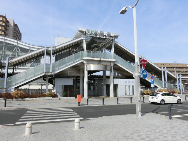 駅舎 (南口)
