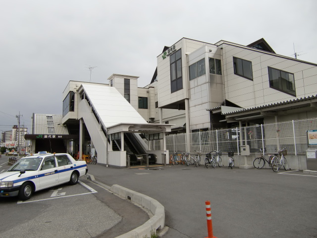 駅舎 (北口)