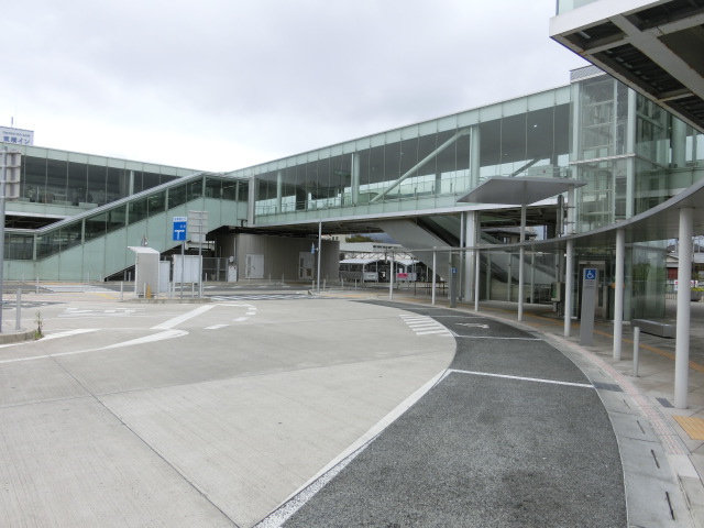 駅舎 (海岸口)