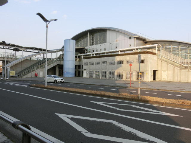 駅舎 (西口)
