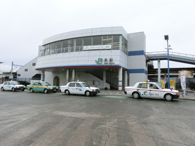 駅舎 (南口)
