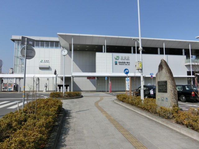 駅舎 (南口)