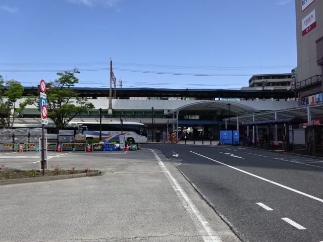 駅舎 (南口)