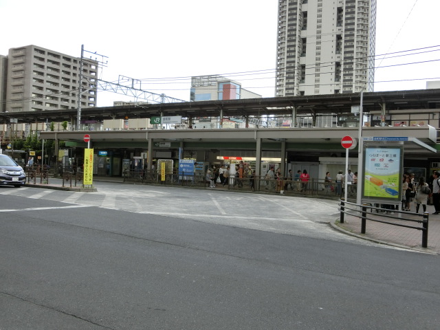 駅舎 (北口)