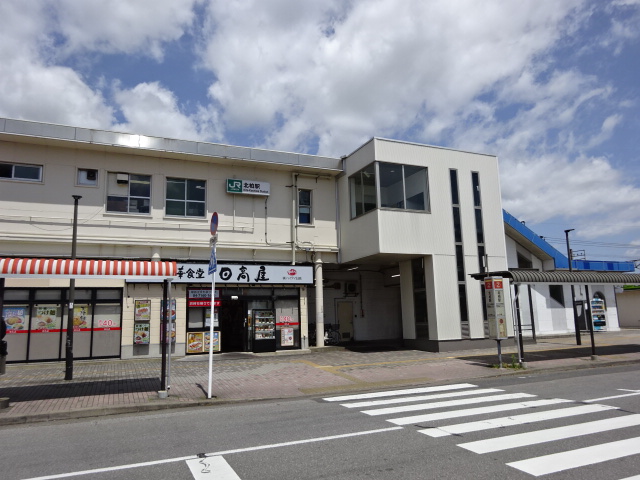 駅舎 (南口)