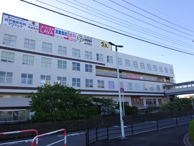 駅舎 (西口)
