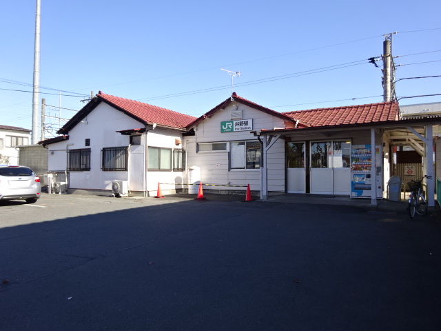 駅舎 (西口)
