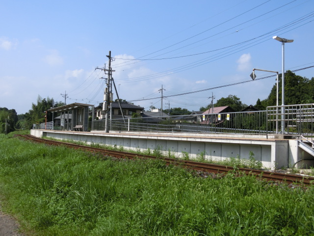 ホーム全景