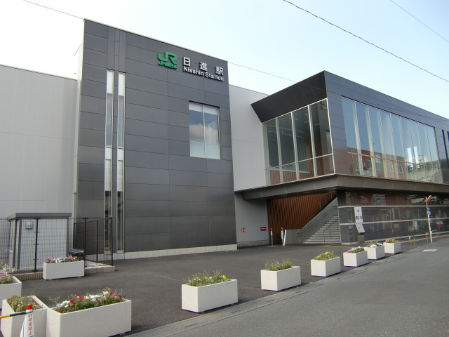 駅舎 (南口)