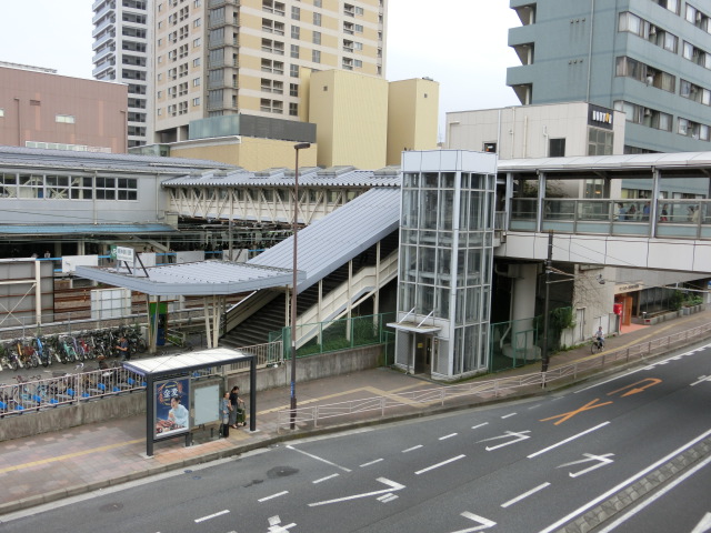 駅舎 (西口)