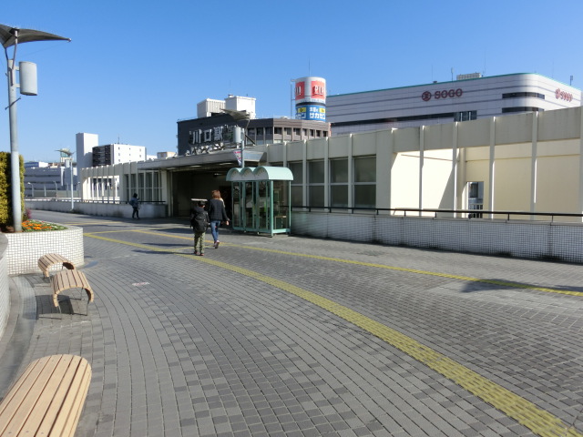駅舎 (西口2F)