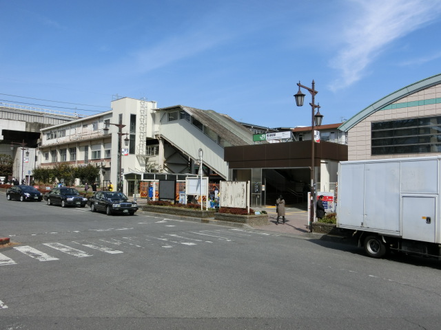 駅舎 (西口)