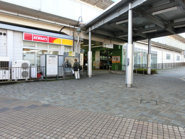 駅舎 (北口)