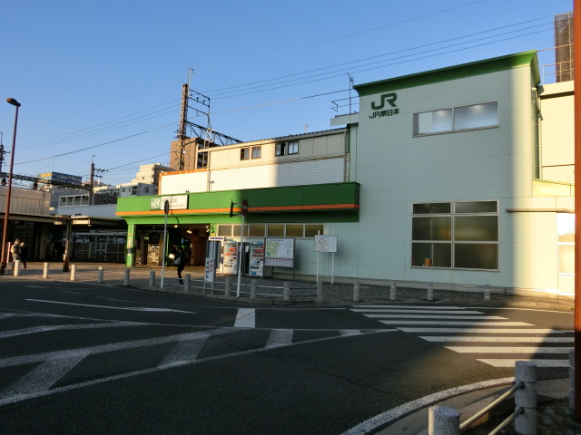 駅舎 (南口)