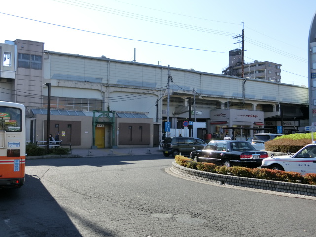 駅舎 (北口)