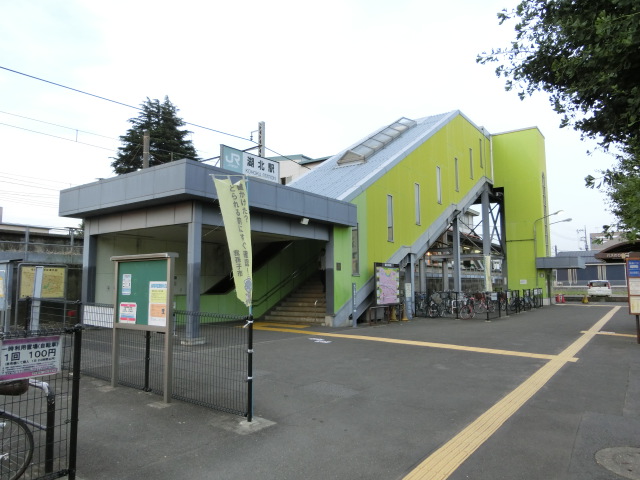 駅舎 (南口)