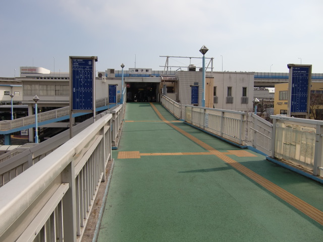 駅舎 (西口)