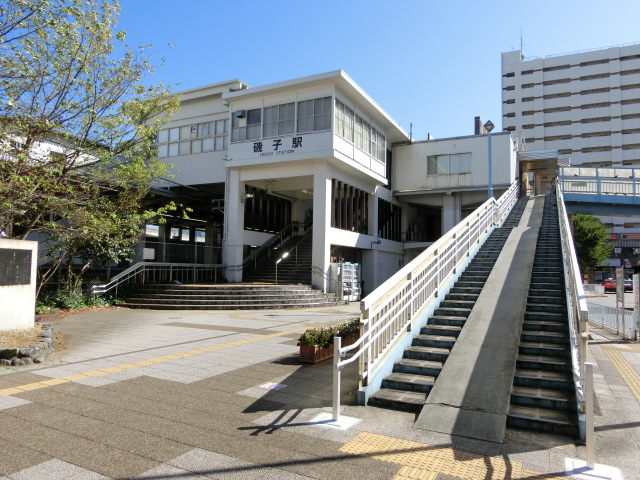 駅舎 (西口)