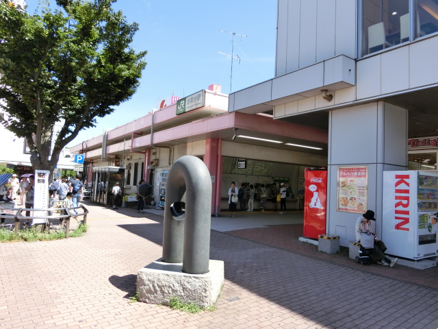 駅舎 (北口)