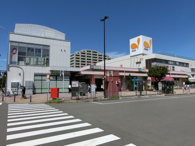 駅舎 (南口)
