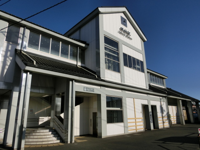 駅舎 (西口)