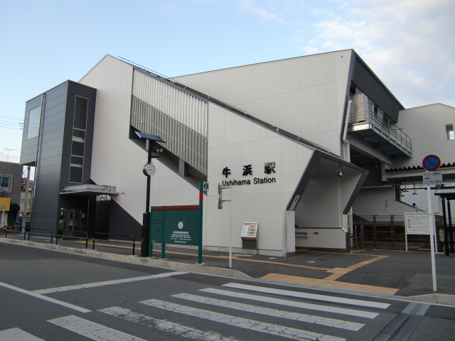 駅舎 (西口)