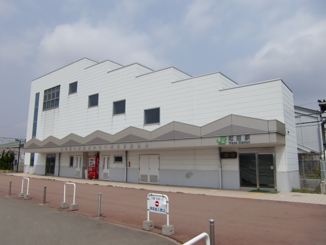駅舎 (南口)