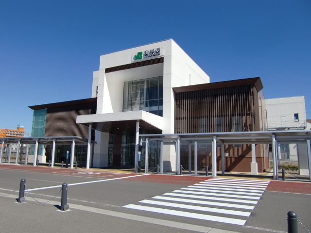 駅舎 (西口)