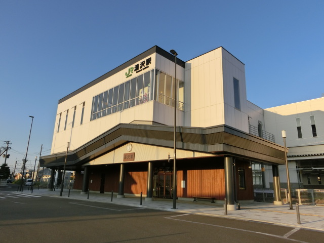 駅舎 (西口)