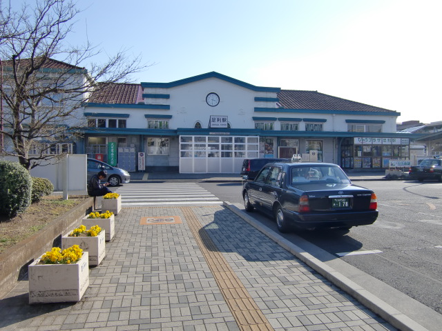 駅舎 (北口)