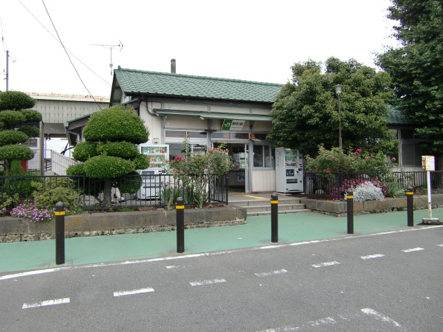 駅舎 (南口)