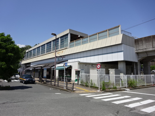 駅舎 (西口)