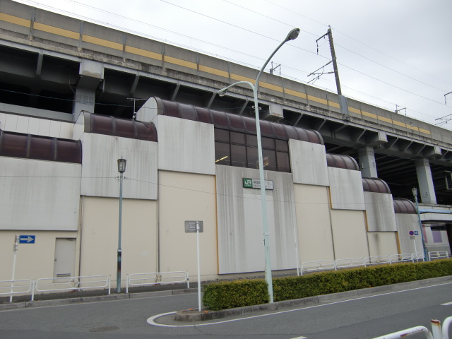 駅舎 (西口)