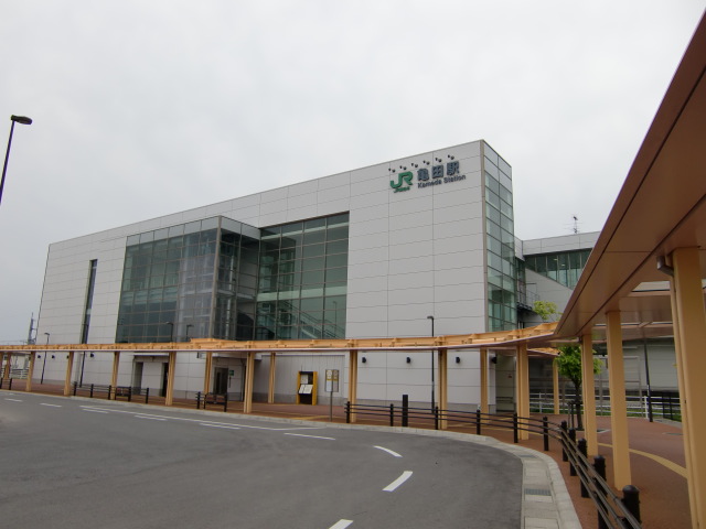 駅舎 (東口)