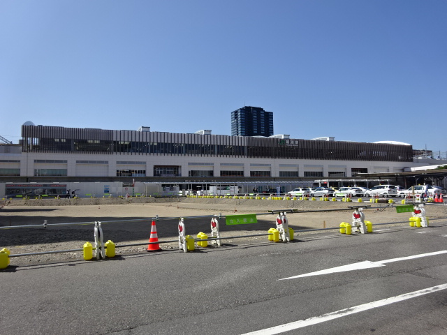 駅舎 (万代口)