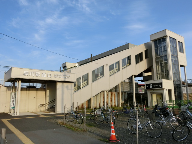 駅舎 (西口)