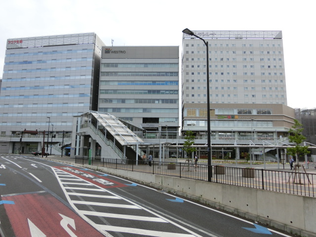 駅舎 (西口)