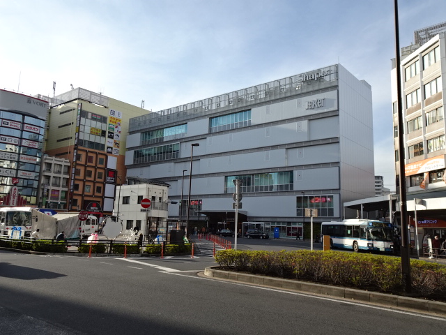駅舎 (南口)