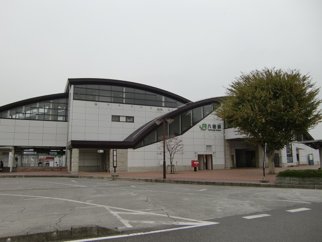 駅舎 (南口)