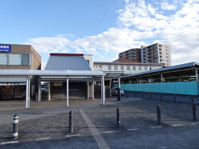 駅舎 (北口)