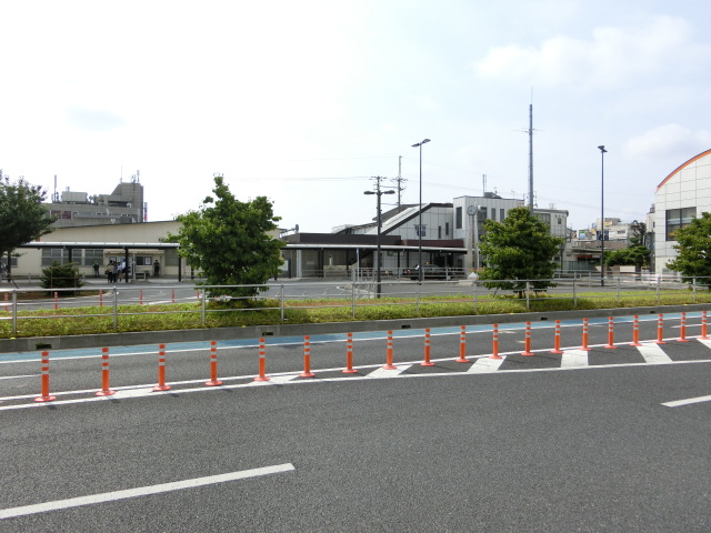 駅舎 (西口)
