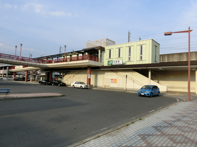 駅舎 (西口)