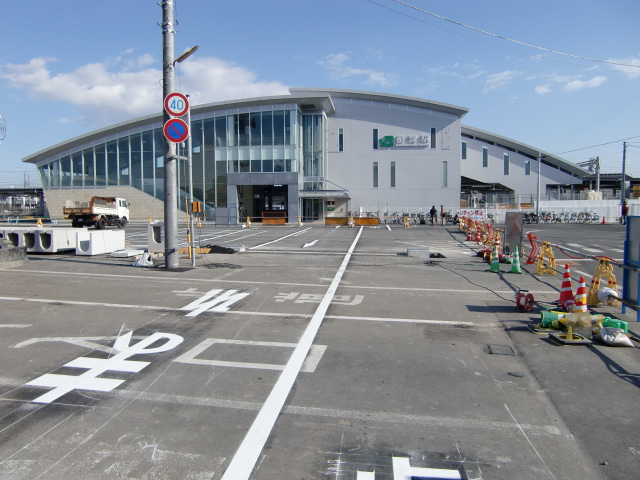 駅舎 (西口)