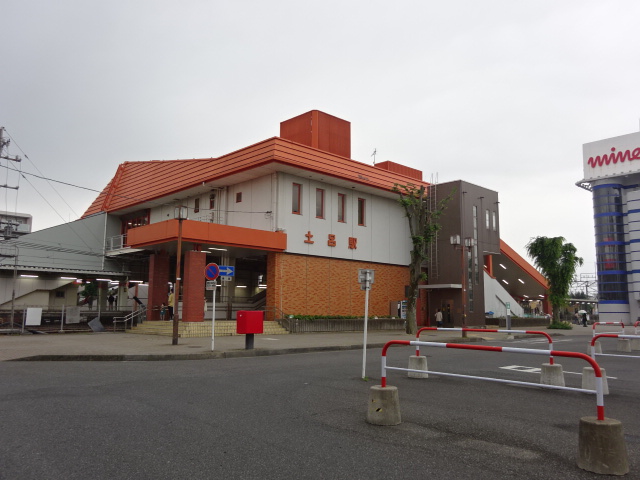 駅舎 (西口)